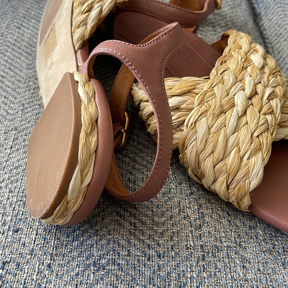 Tory Burch Leather and Raffia Sandals Flat Size:9 M - Picture 16 of 16